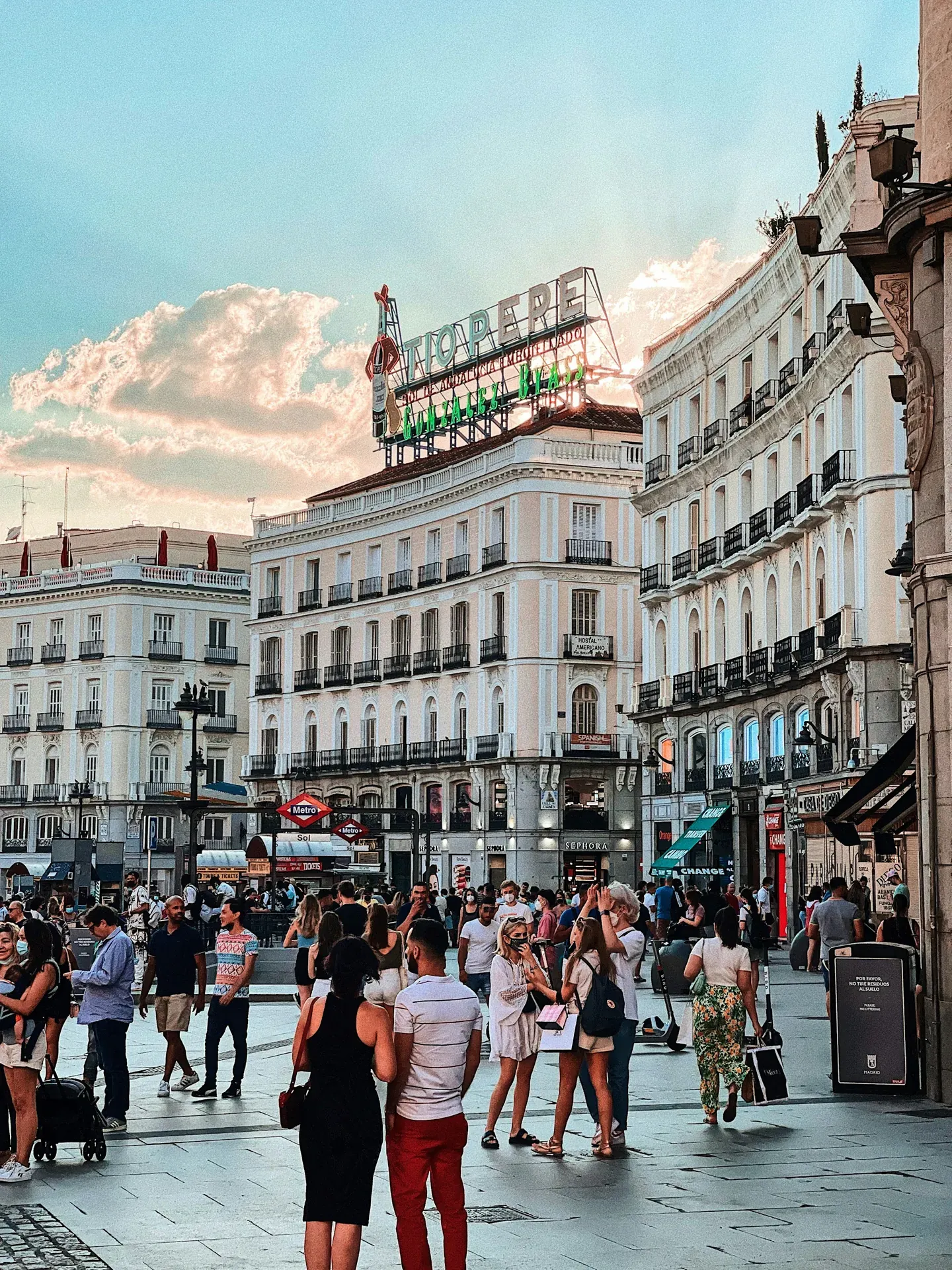 Madrid people walking